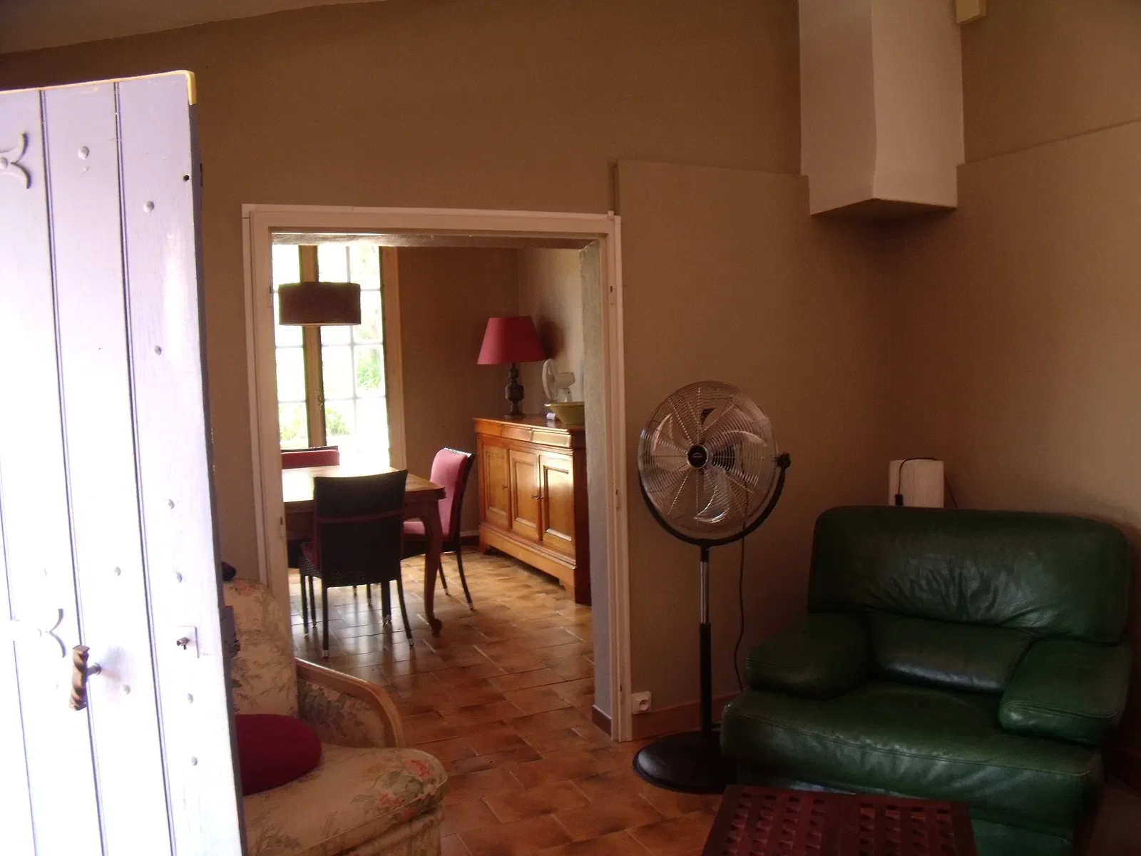 Room Avenue Joliclerc in Collias