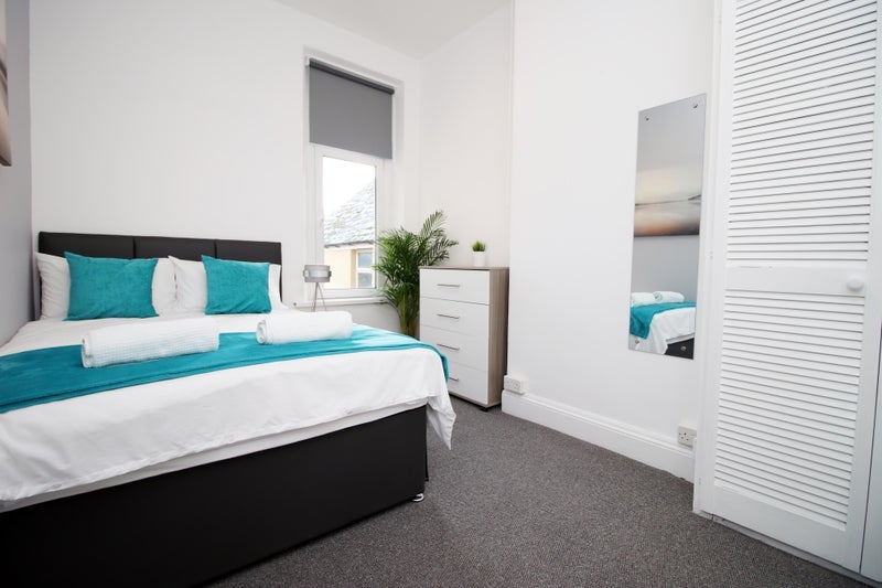 Room Florentia Street in Cardiff