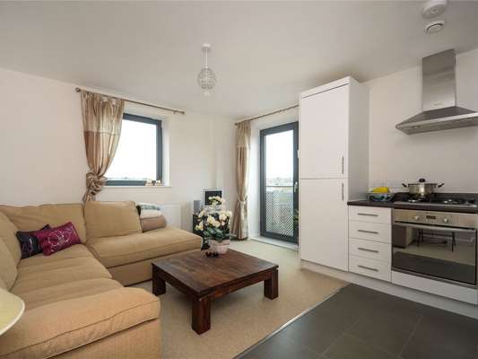 Flat The Broadway in Greater London