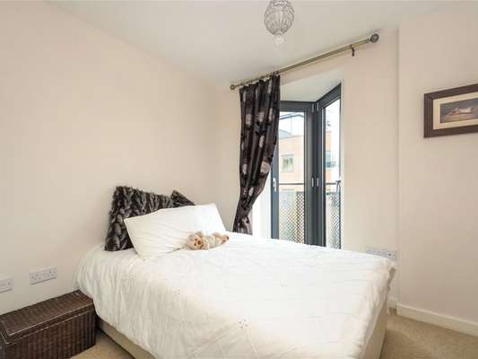 Flat The Broadway in Greater London