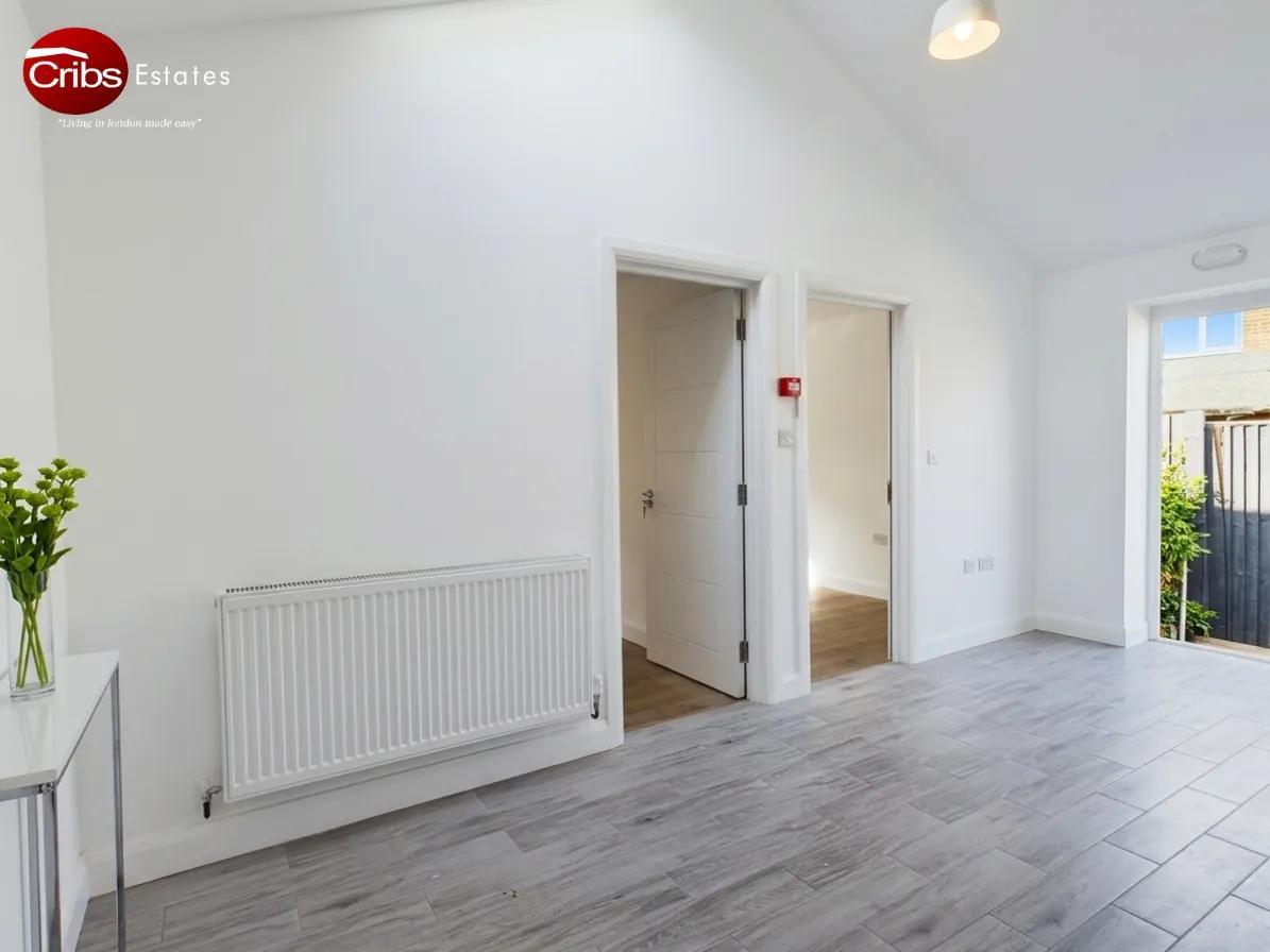 Flat Lower Morden Lane in Greater London