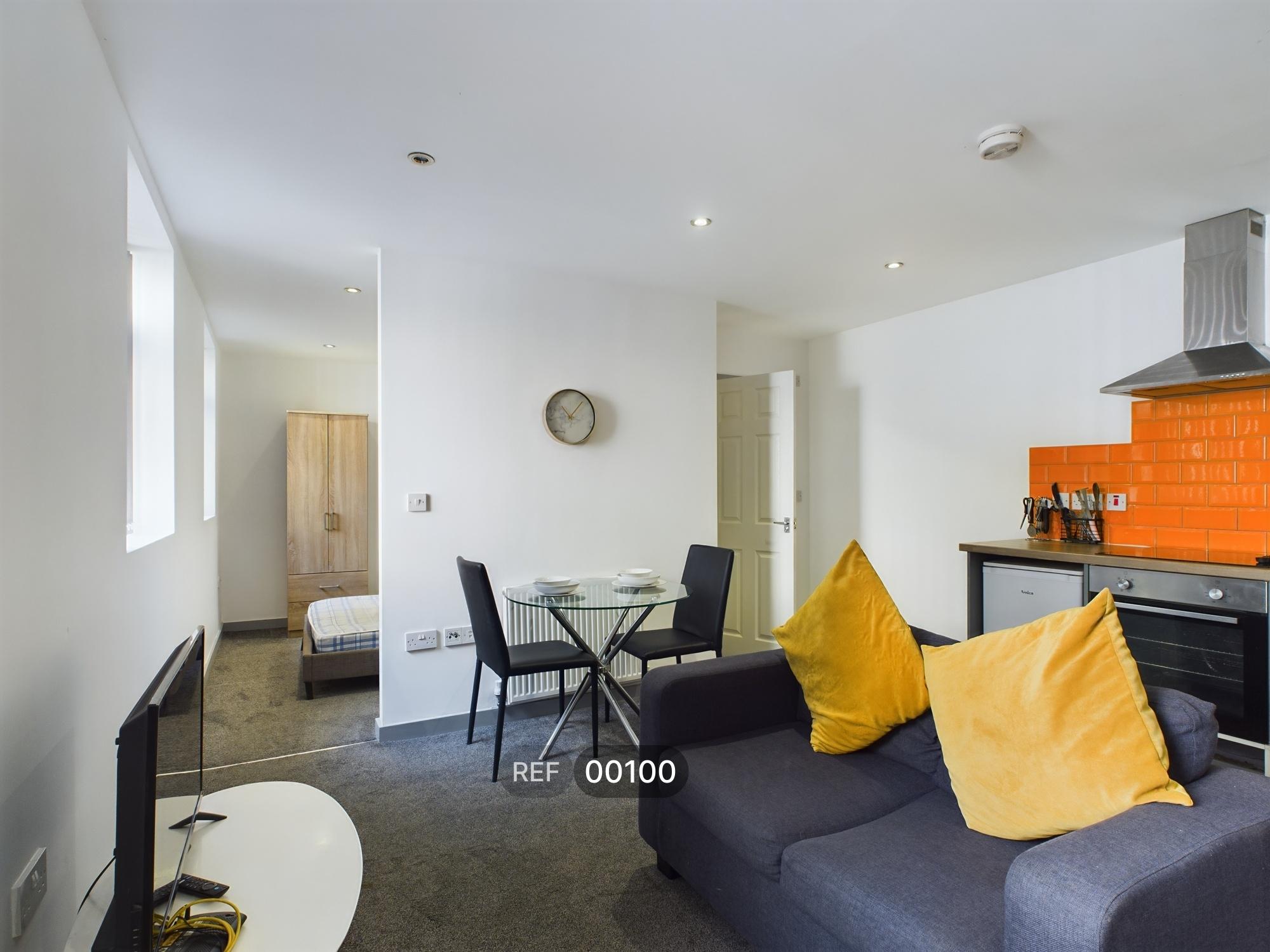 Flat Anlaby Road in Hull