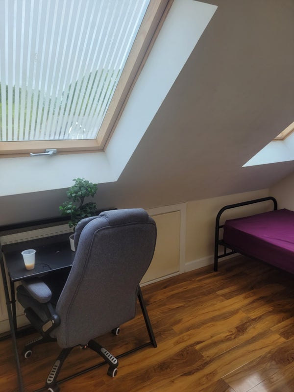 Room Chartham Road in Greater London