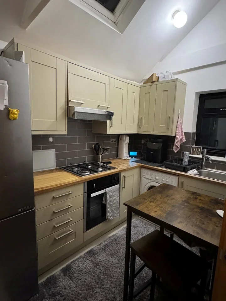 Flat Ford's Place in Greater London