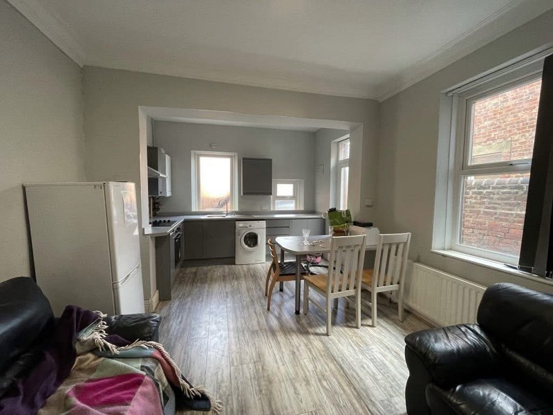 Room Fern Avenue in Newcastle upon Tyne