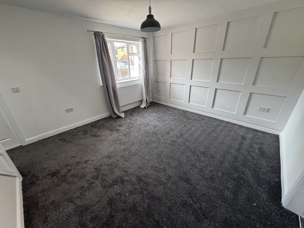 Flat Harper Fold Road in Bury