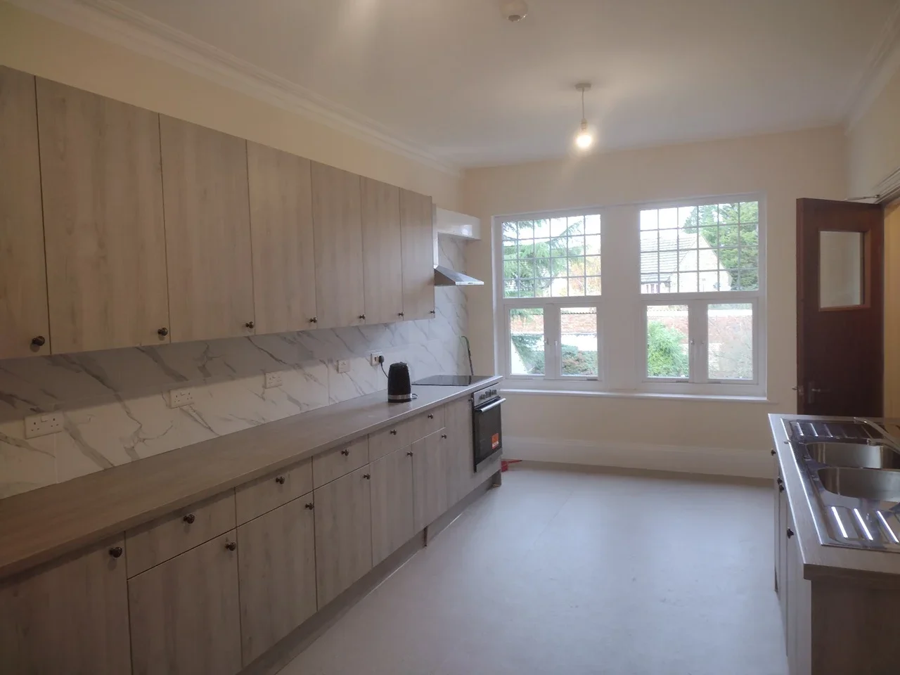 Room Mitcham Park in Greater London
