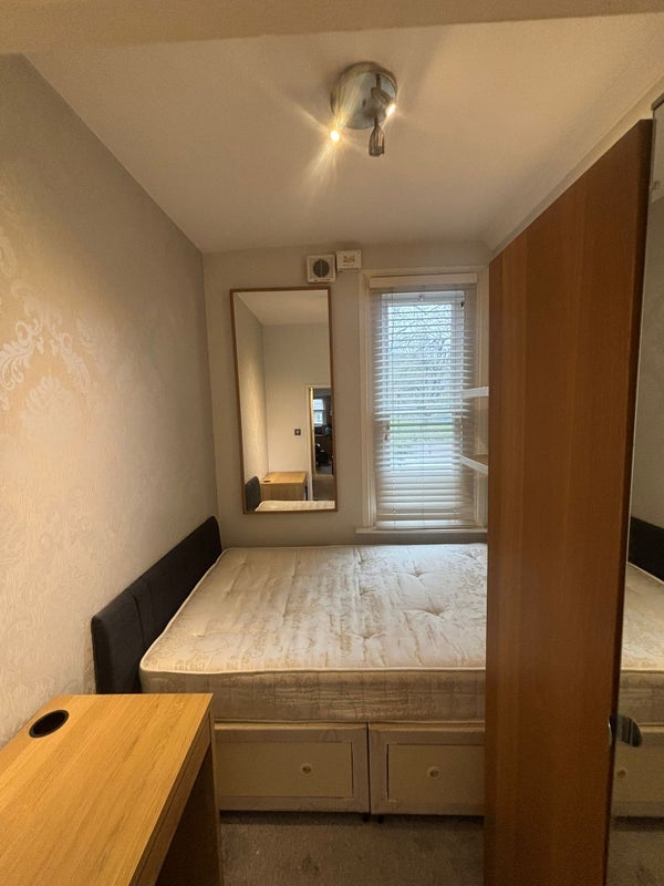 Room Ramsay Road in Greater London