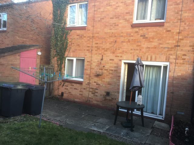 Room Exhall Close in Redditch
