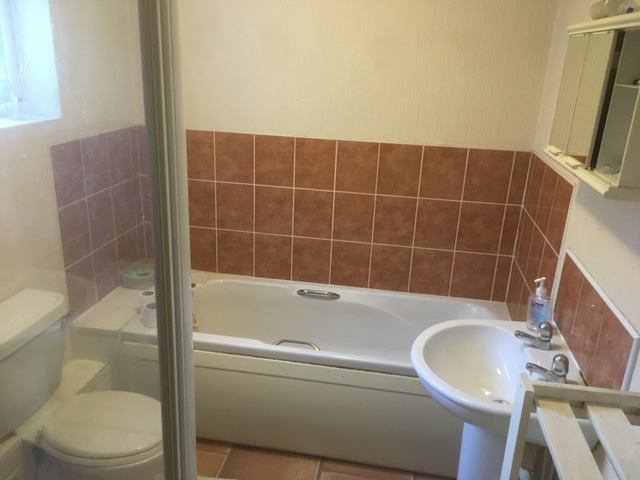 Room Exhall Close in Redditch