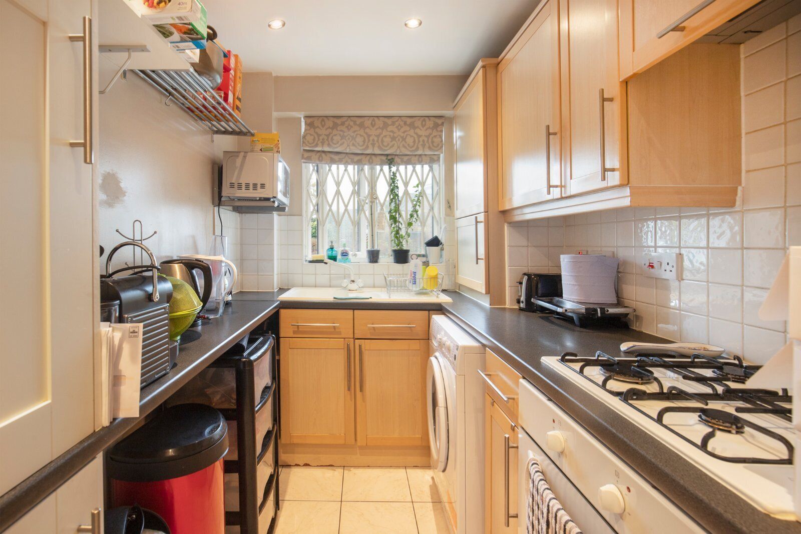 Flat Hartfield Road in Greater London