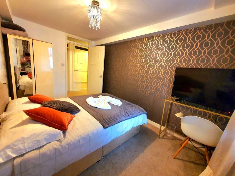 Room Tachbrook Street in City of Westminster