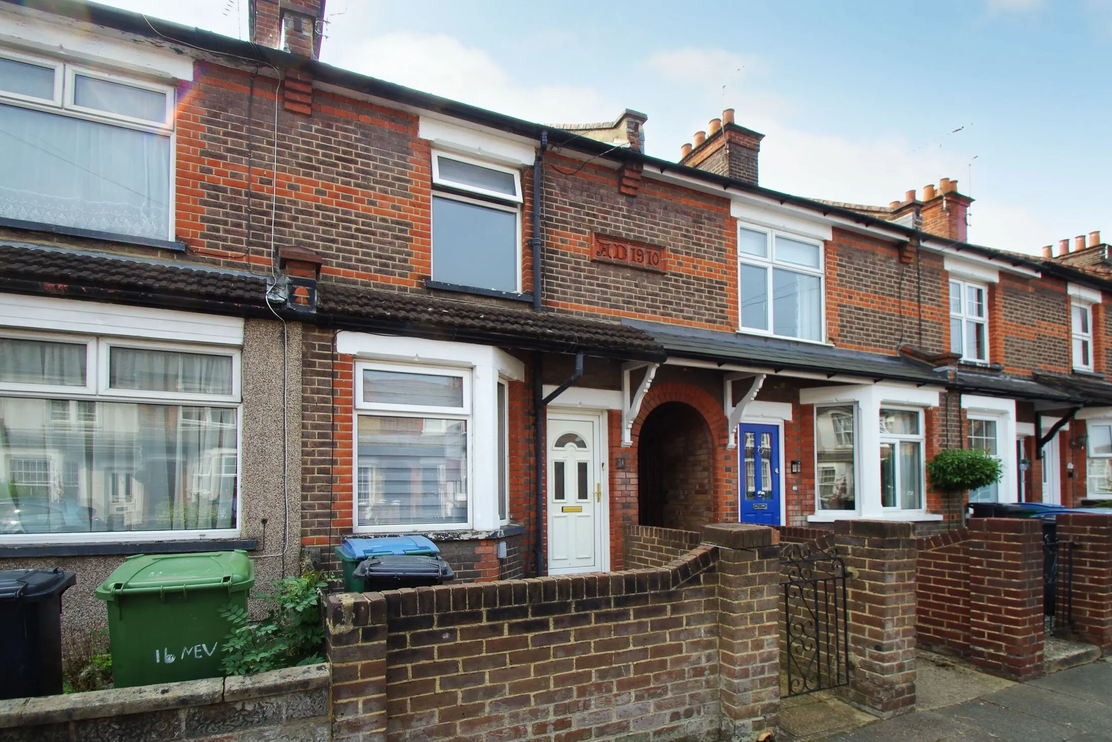 House Nevill Grove in Watford