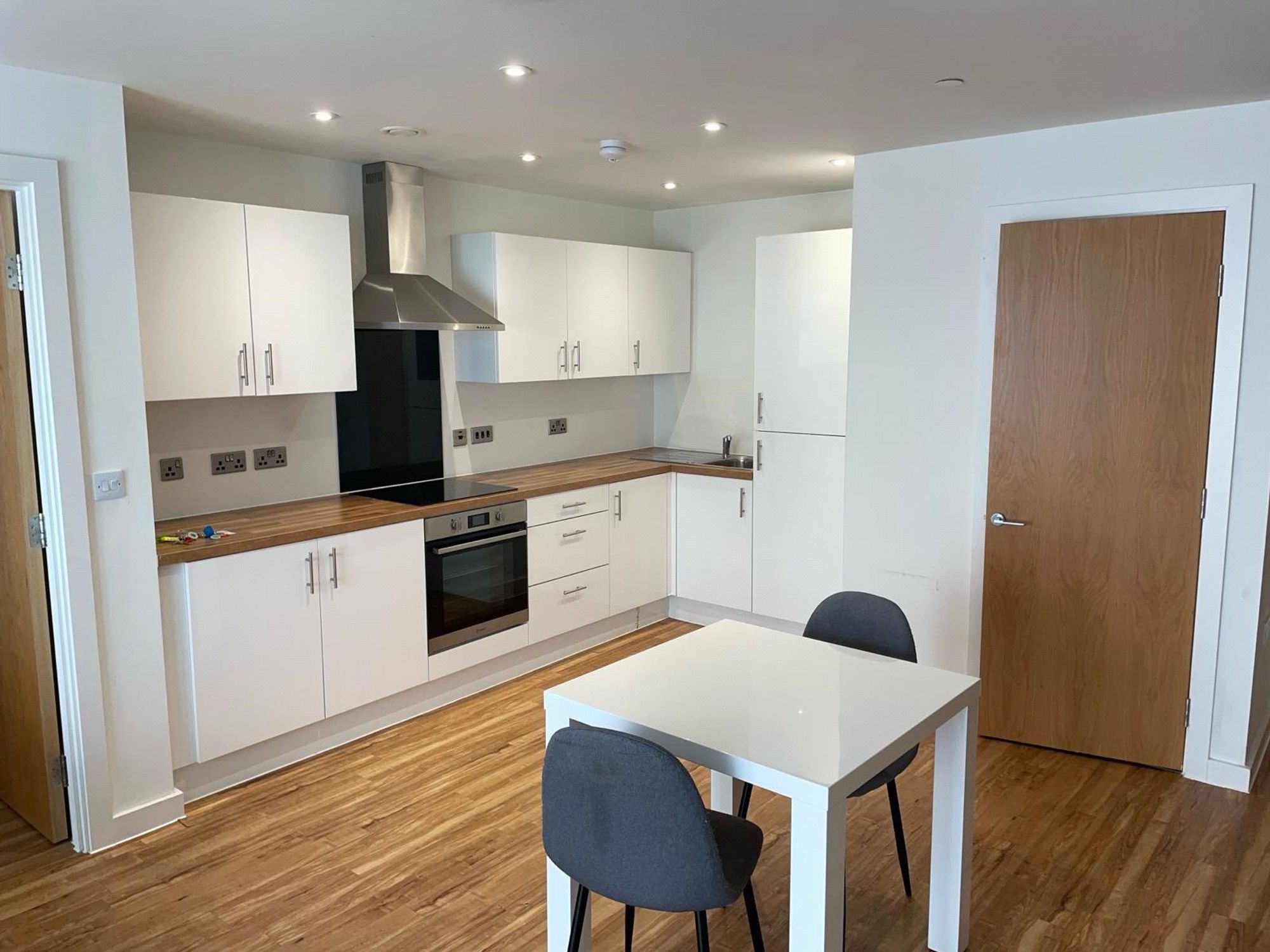 Flat Pomona Strand in Trafford
