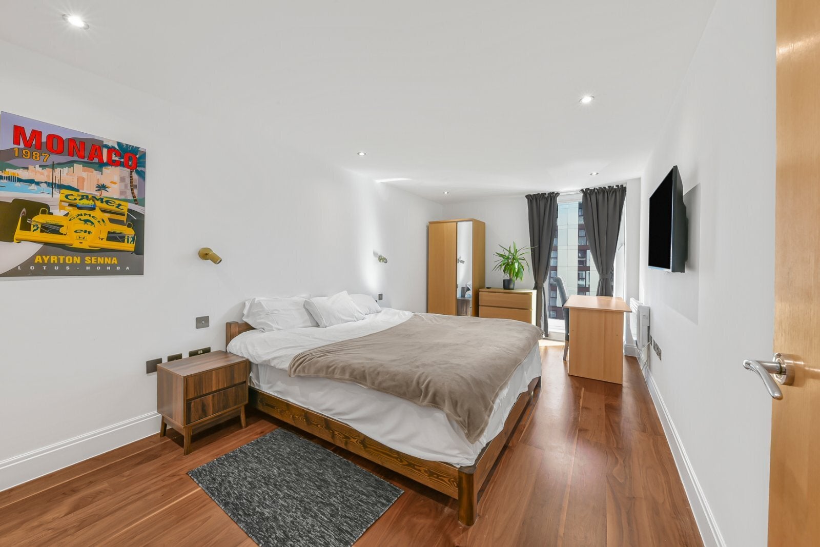 Flat Winchester Mews in Greater London