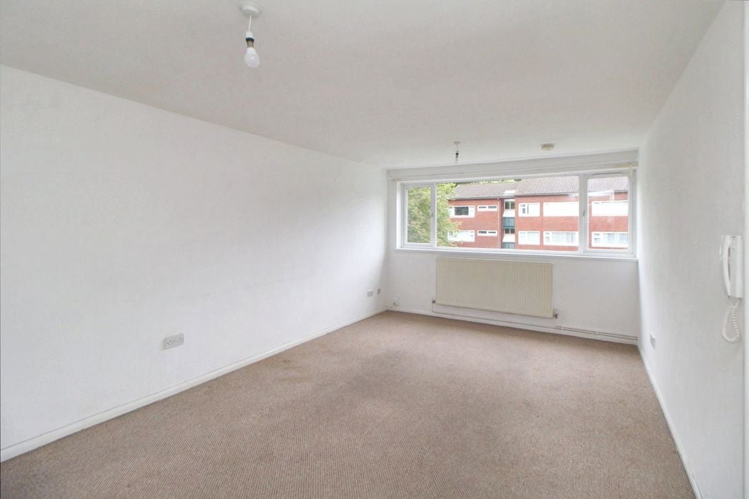 Flat Whitbeck Road in Newcastle upon Tyne