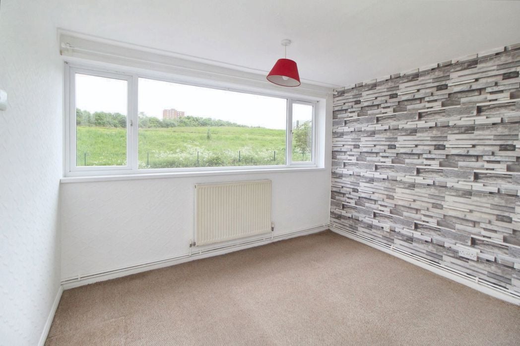 Flat Whitbeck Road in Newcastle upon Tyne