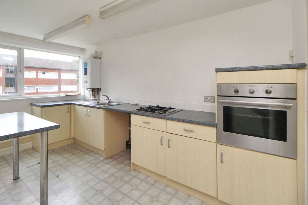 Flat Whitbeck Road in Newcastle upon Tyne