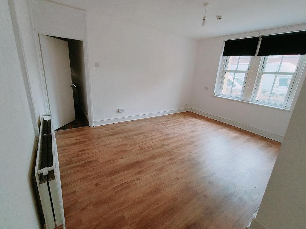 Flat Lawson Road in Colwyn Bay