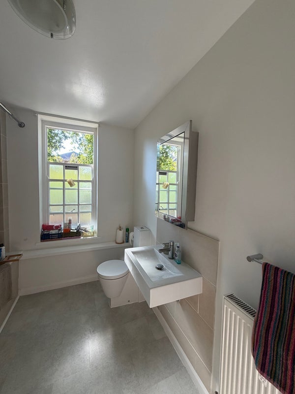 Room Braes Street in Greater London