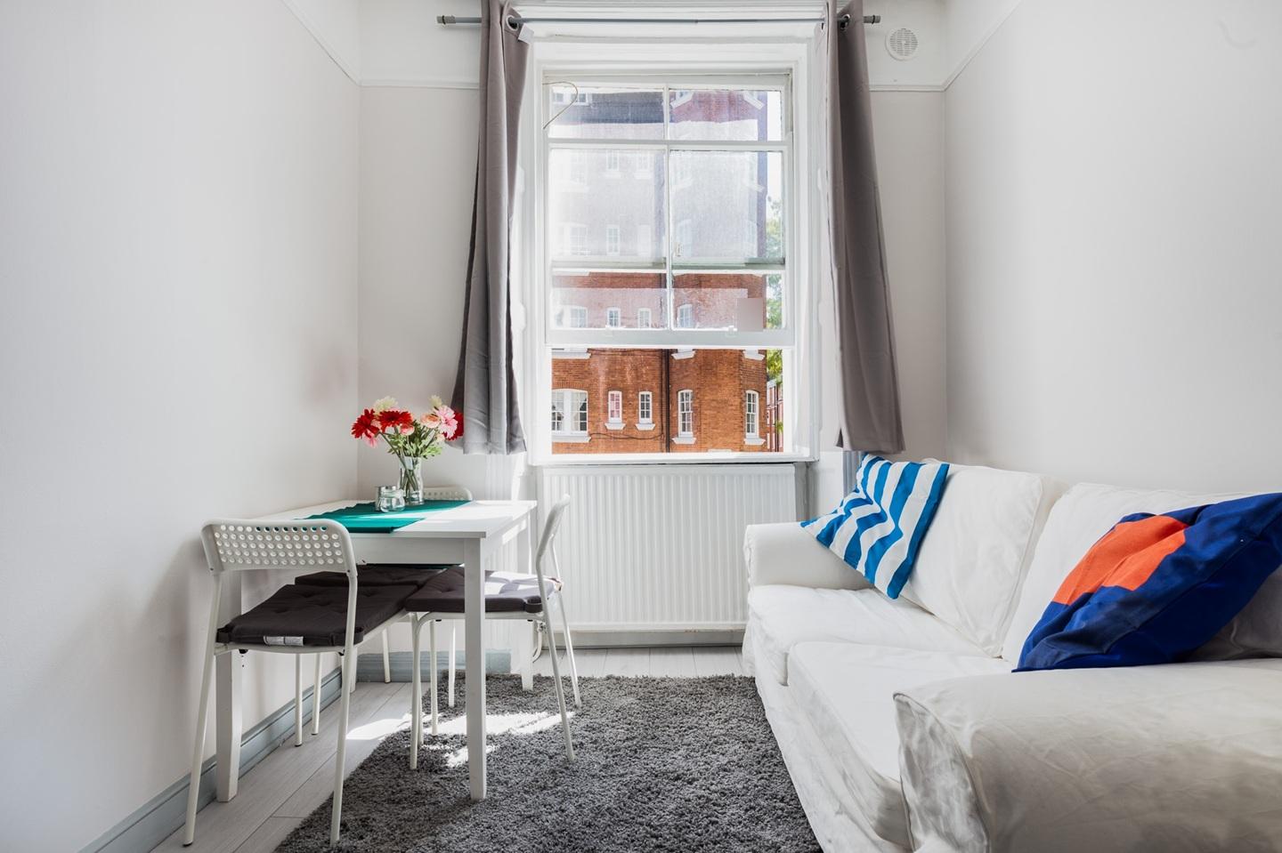 Flat Tavistock Place in Greater London