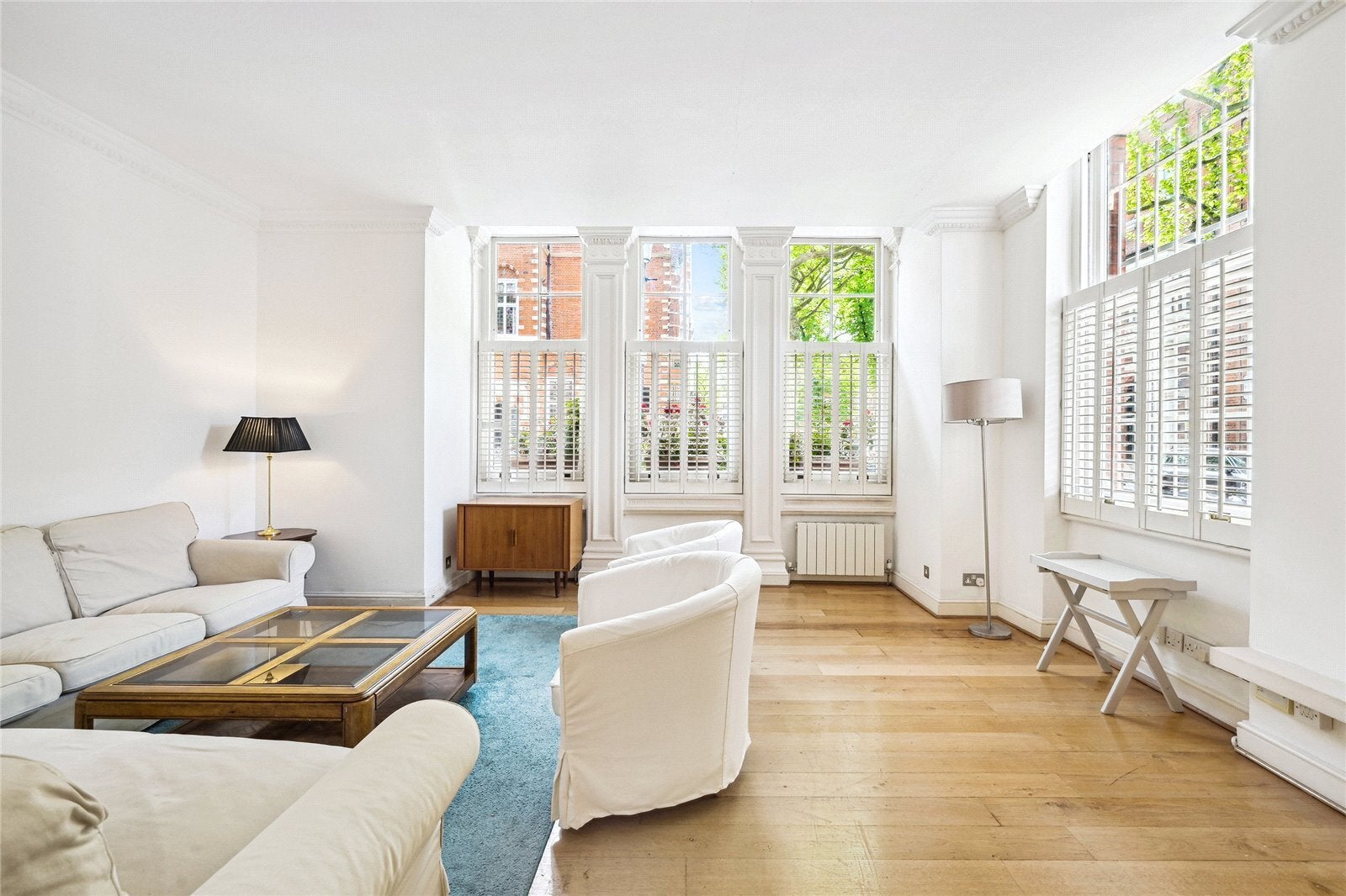 Flat Laverton Place in Greater London