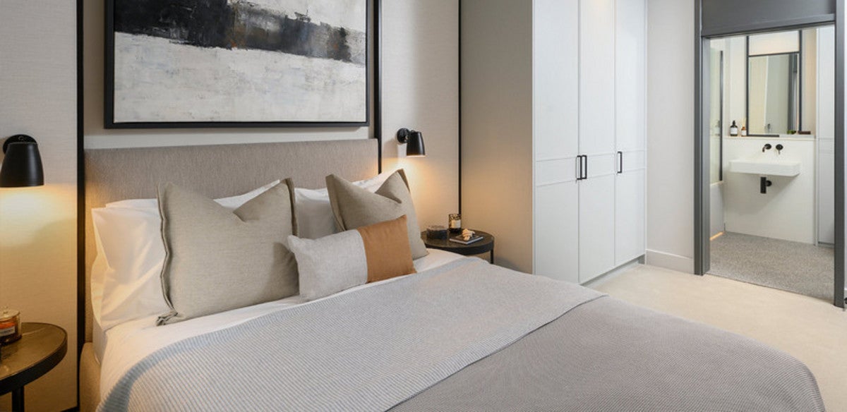 Flat Duke of Wellington Avenue in Greater London
