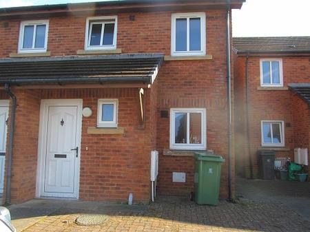 House Hammond Close in Carlisle
