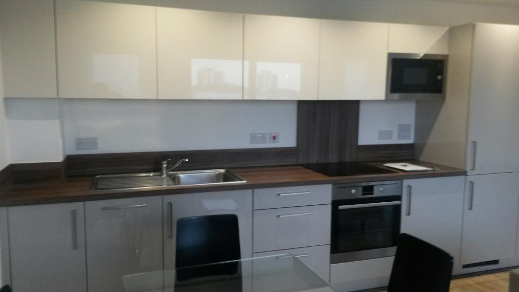 Flat Hannaford Walk in Greater London