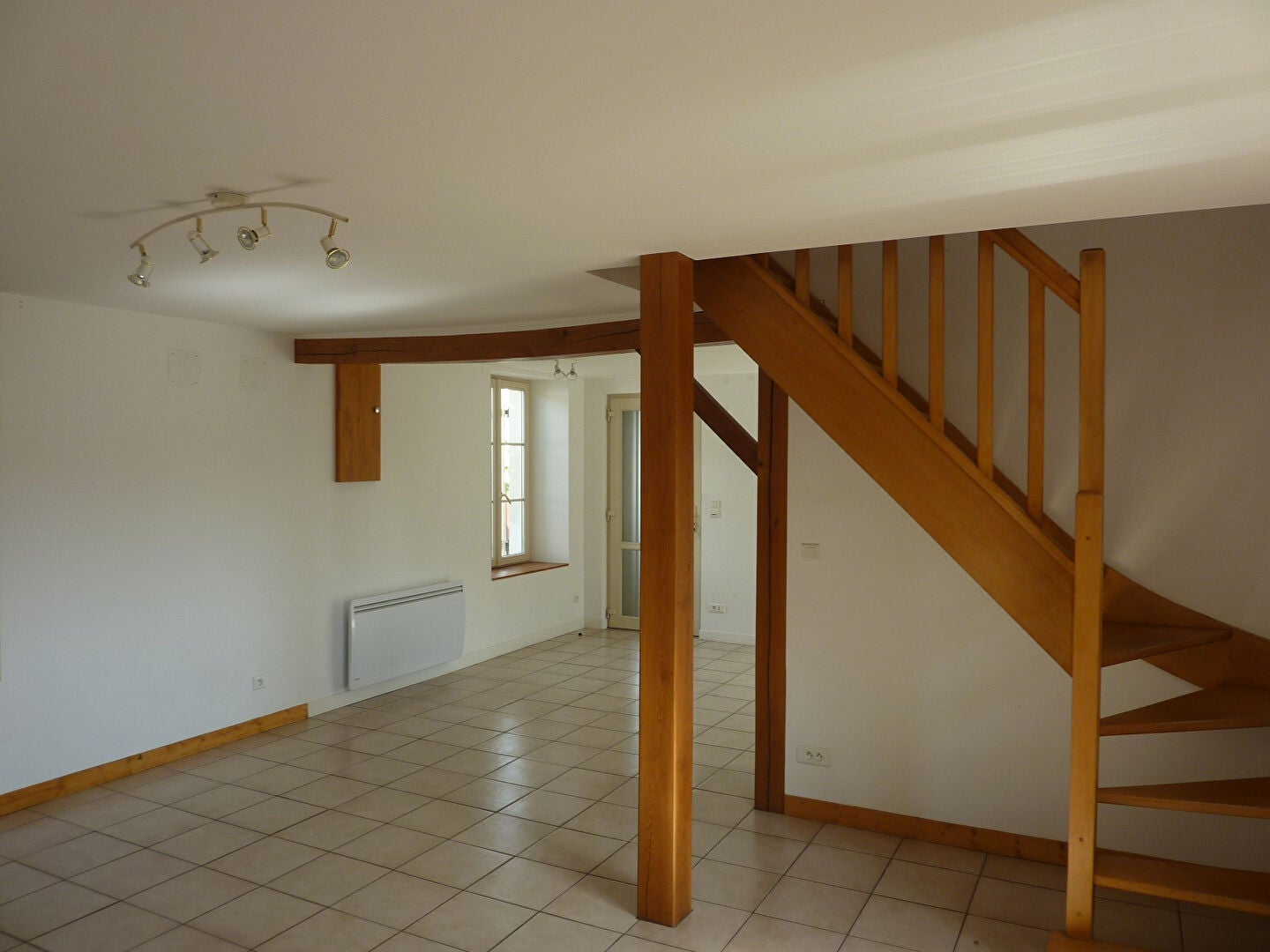 House Chemin de Tillé à l'Hêtre Brute in Le Breil-sur-Mérize