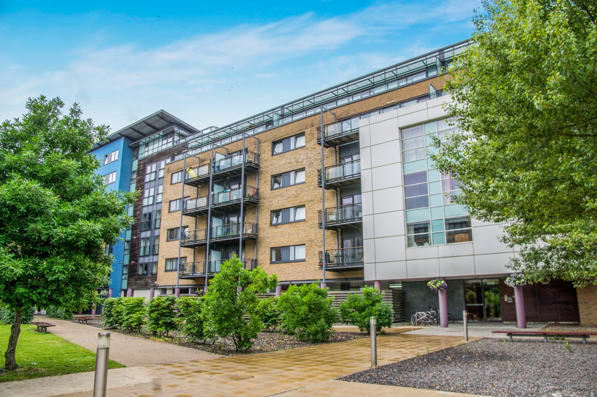 Flat Butetown Link in Cardiff