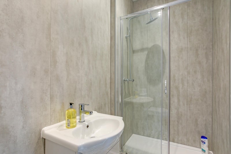 Room Dimbula Gardens in Newcastle upon Tyne