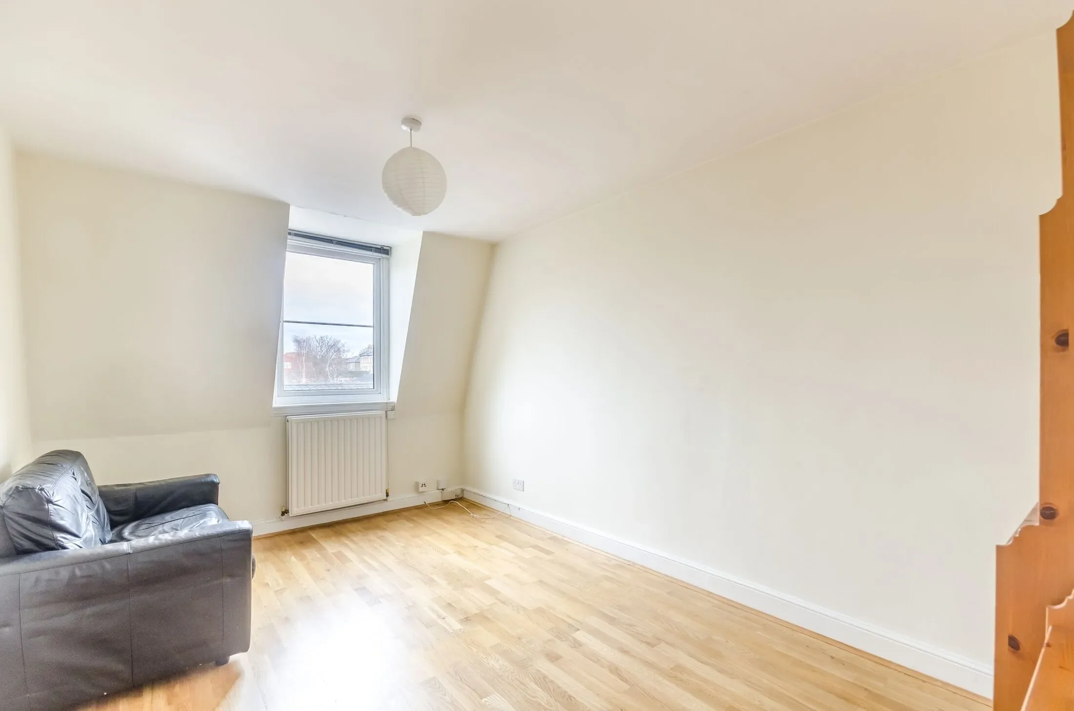 Flat Oldridge Road in Greater London