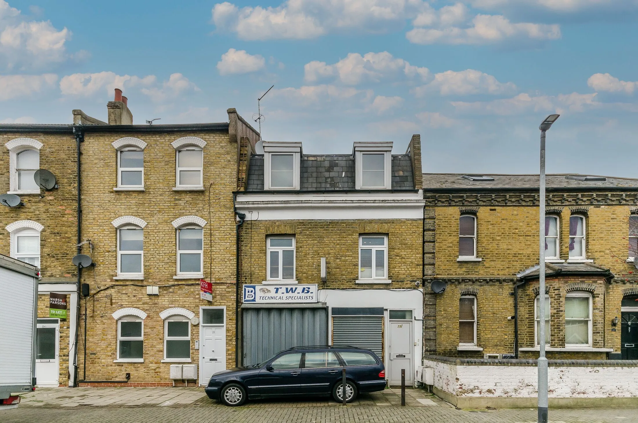 Flat Oldridge Road in Greater London