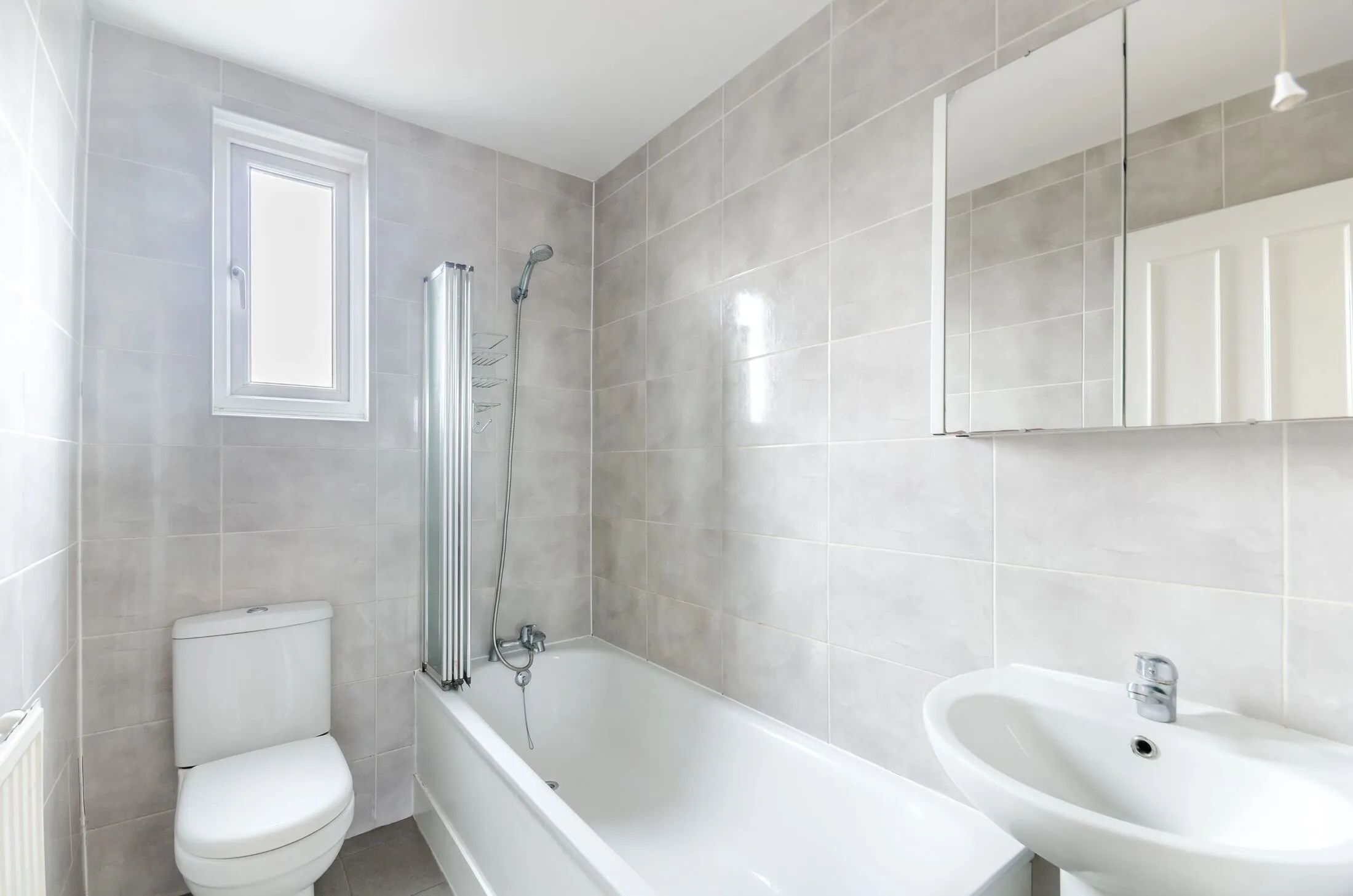 Flat Oldridge Road in Greater London