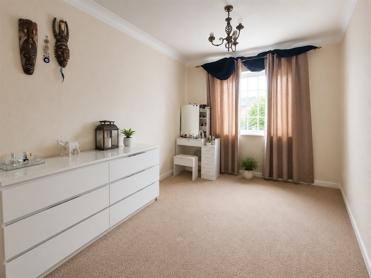Flat Streatham High Road in Greater London