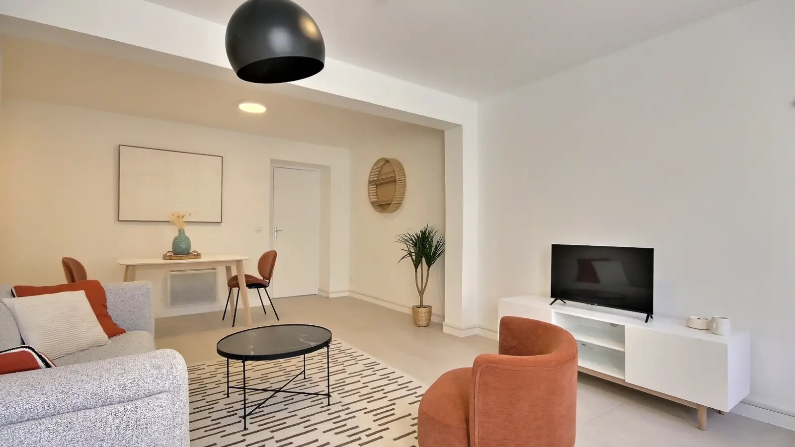 Flat Rue de Romainville in Les Lilas