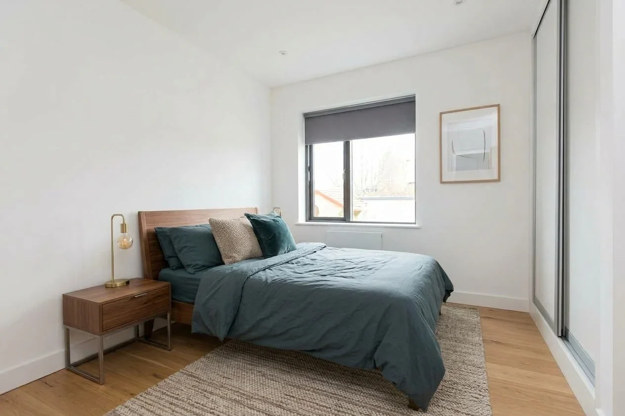 Flat Mortimer Road in Greater London