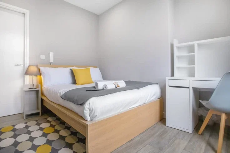 Flat Linthorpe Road in Middlesbrough