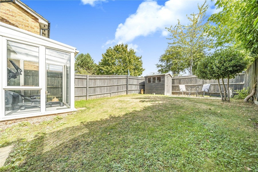 House Kerria Way in Surrey Heath