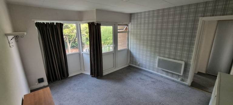 Flat Matterdale Close in Kirklees