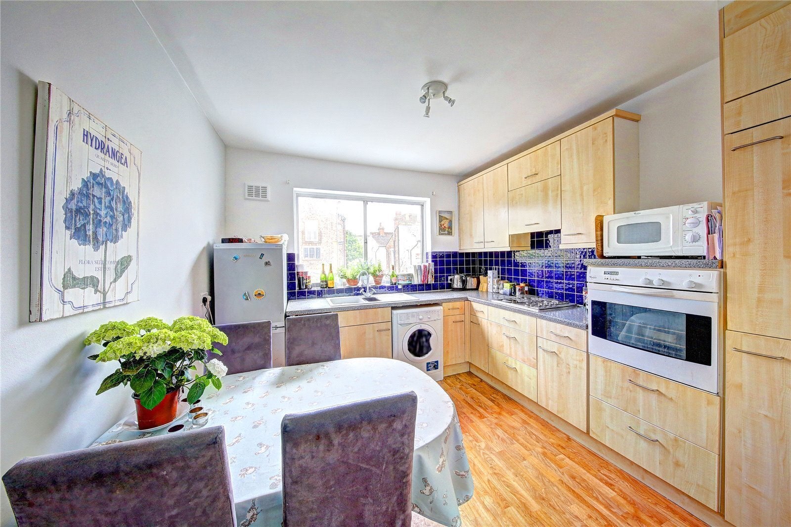 Flat Stephendale Road in Greater London
