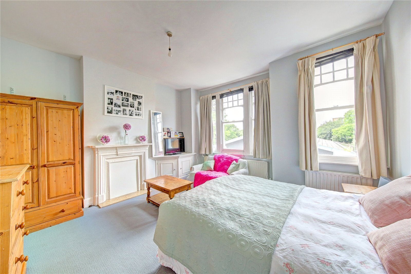 Flat Stephendale Road in Greater London