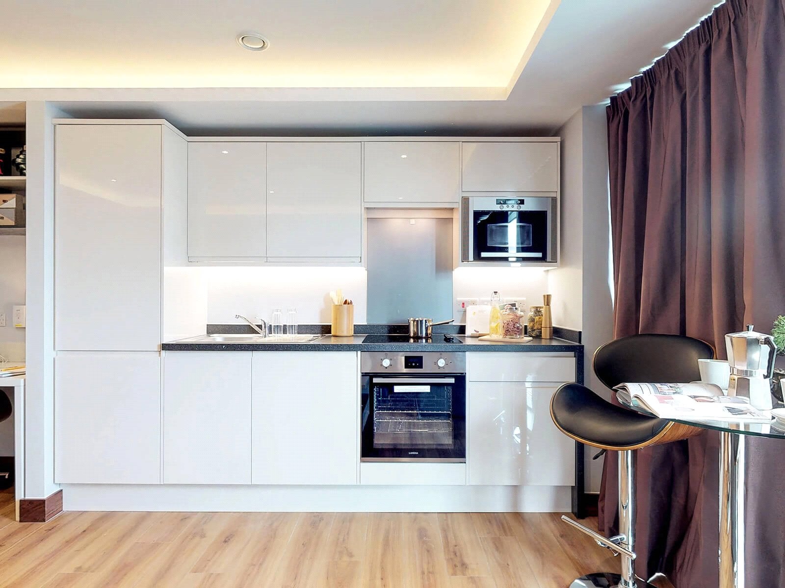 Flat Cookridge Street in Leeds