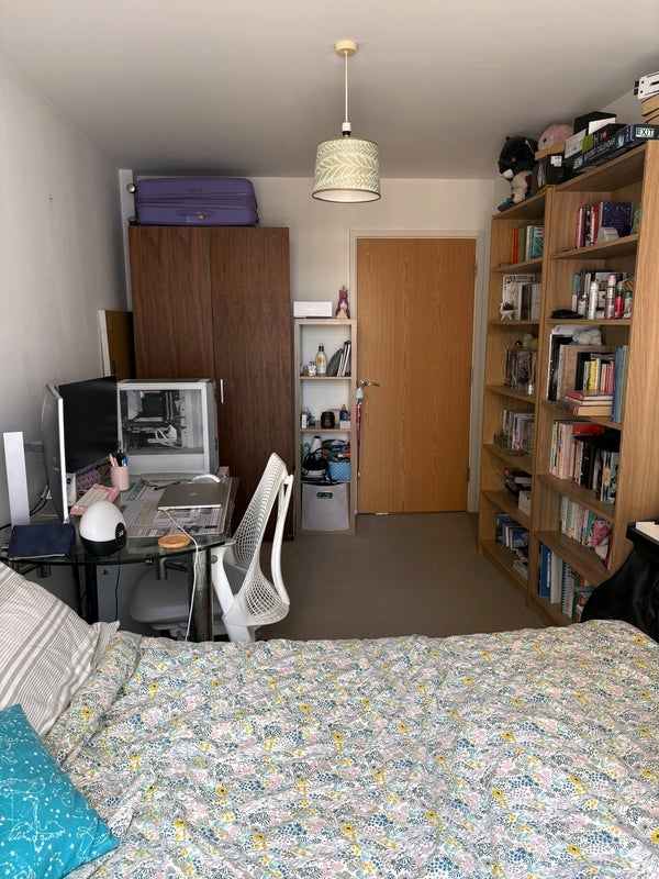 Room Kennington Road in Greater London