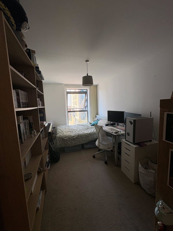 Room Kennington Road in Greater London