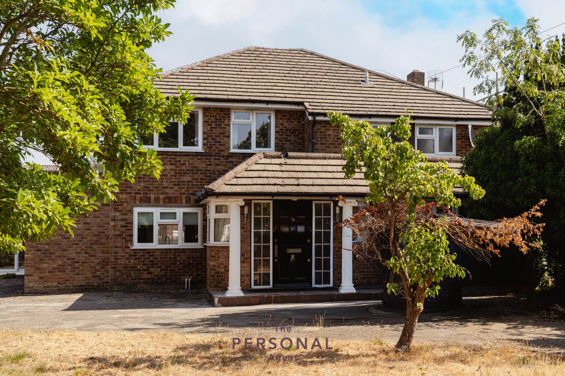 House Avenue Road in Epsom and Ewell
