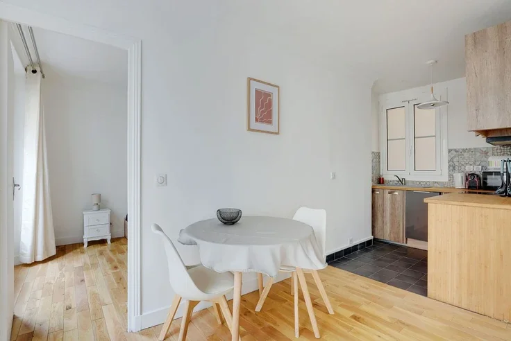 Flat Rue de l'Étoile in Paris