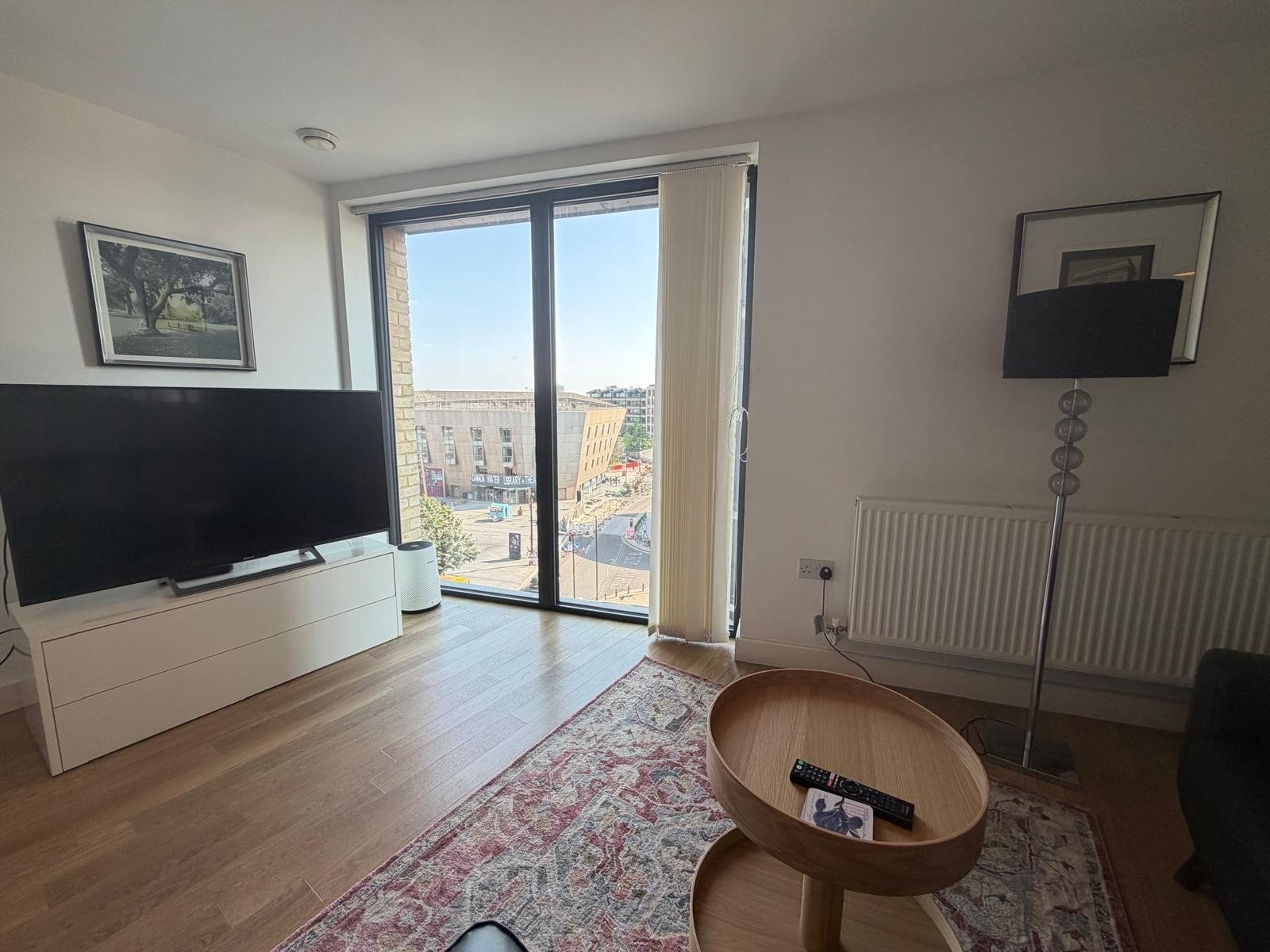 Flat Surrey Quays Road in Greater London
