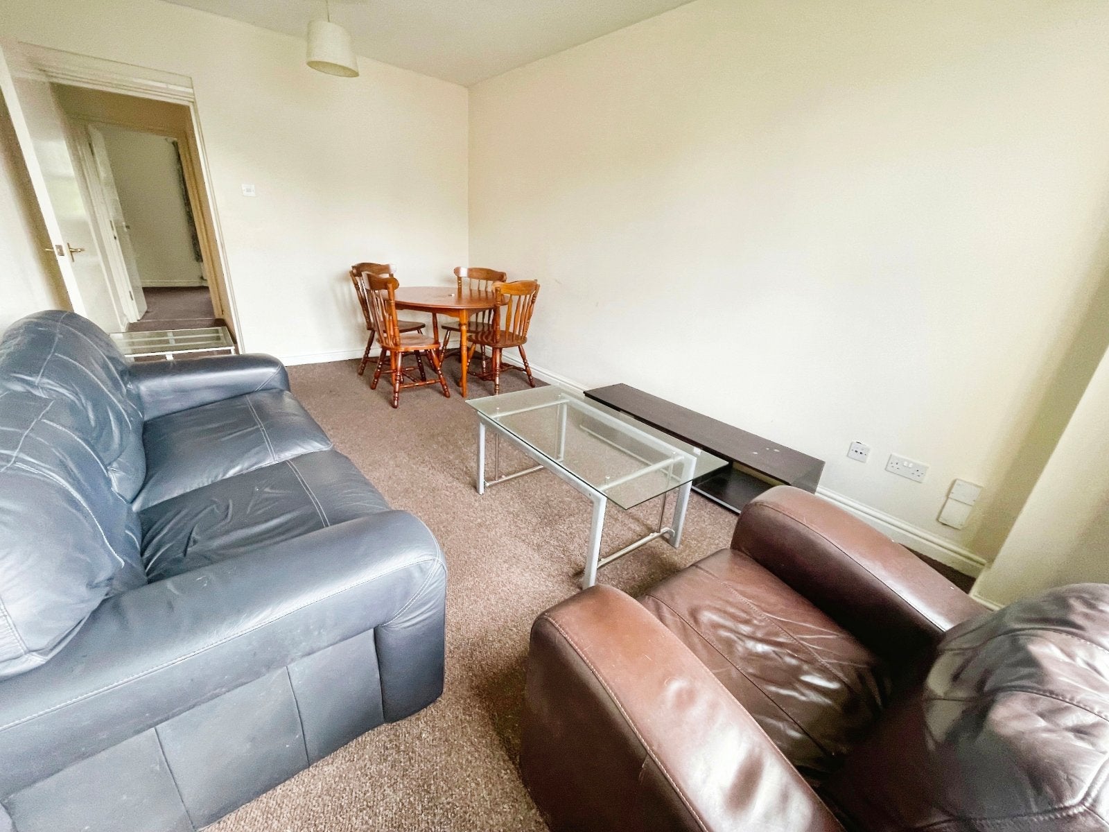 Flat Wilmslow Road in Manchester